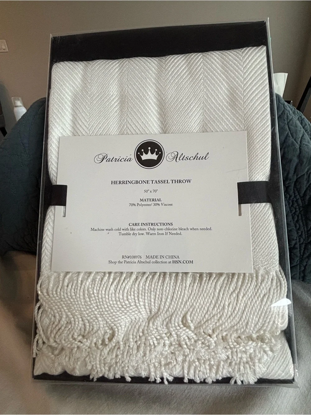 Patricia Altschul White Herringbone Tassel Throw Blanket 50x70 NWT